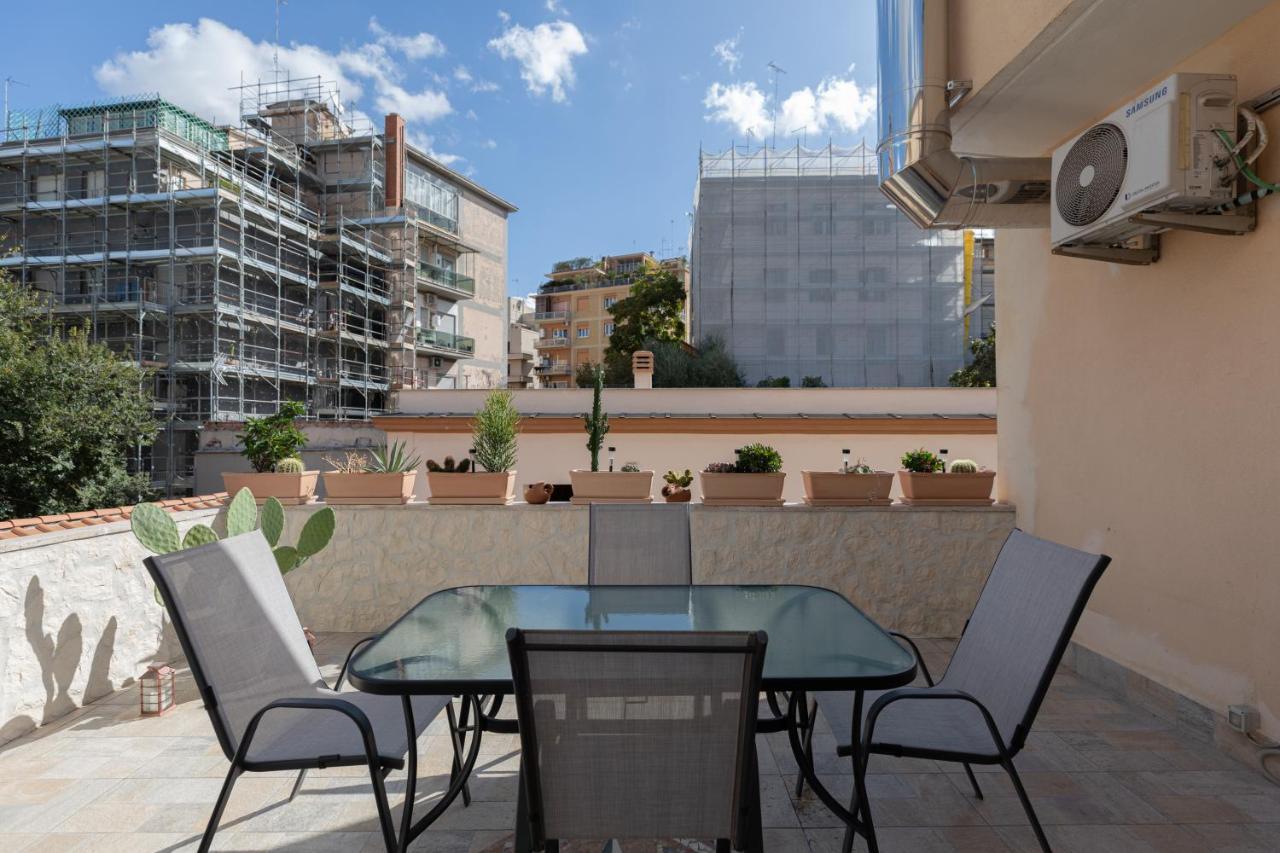 Con Terrazza Vicino Al Vaticano Apartment *